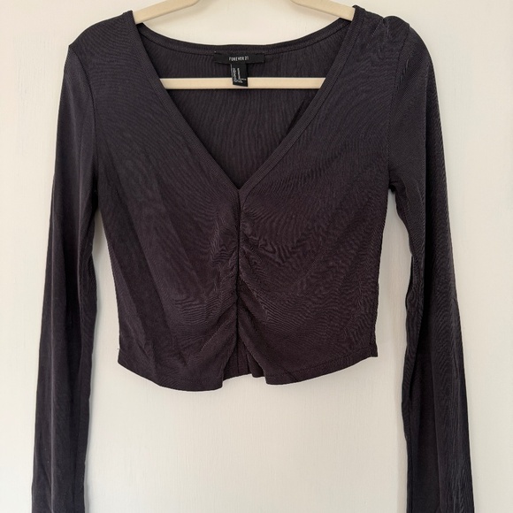 Forever 21 Long Sleeve Crop Top - Picture 1 of 2